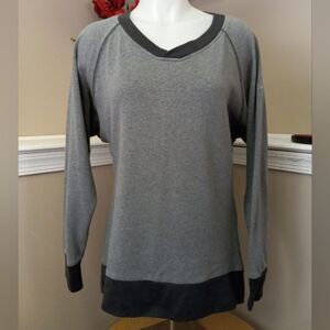 Columbia Womens grey/black long sleeve  pullover size‎ small
